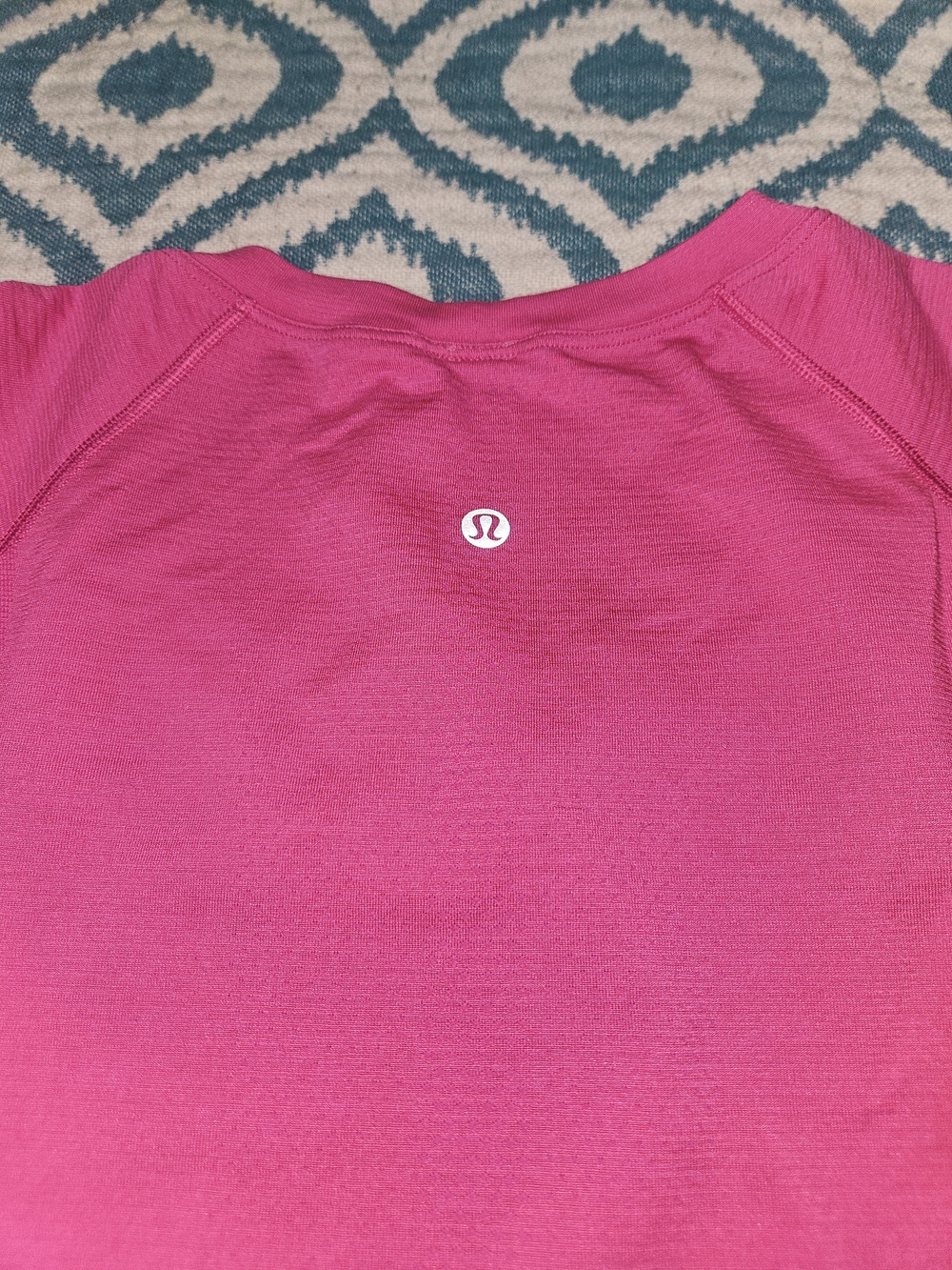 Lululemon Swiftly Tech Short-Sleeve Shirt 2.0 in Sonic Pink, Size 16 - Picture 3 of 8